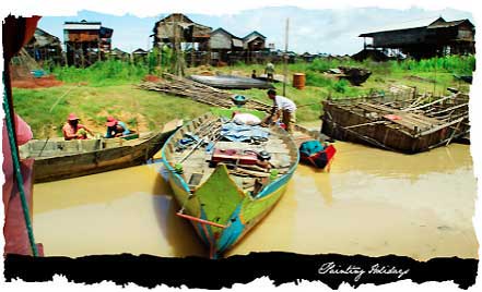 Fishing village boats, lake, tonle sap, siem reap township, house stilts, fishing, fish trap,